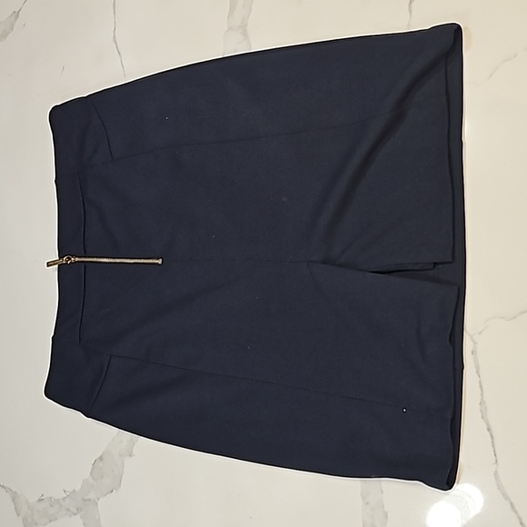 Michael Kors navy blue skirt - Picture 3 of 4